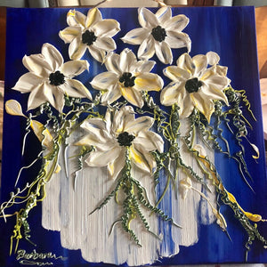 Floral Vases-Creative Womanhood